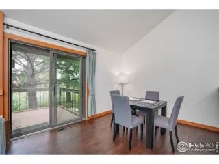 Photo #5: 950612 Listing