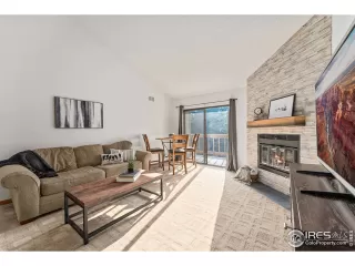 Photo #1: 950613 Listing