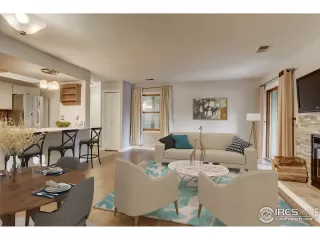 Photo #3: 950619 Listing