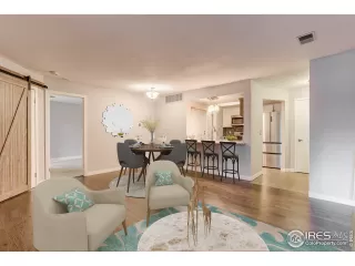 Photo #4: 950619 Listing