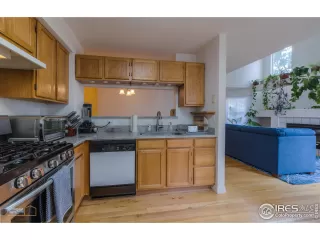 Photo #6: 950621 Listing 