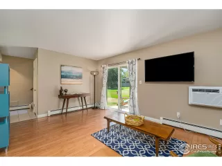 Photo #4: 950651 Listing 