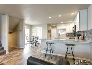 Photo #2: 950662 Listing