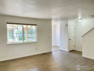 Photo #4: 950678 Listing