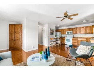 Photo #4: 950728 Listing 