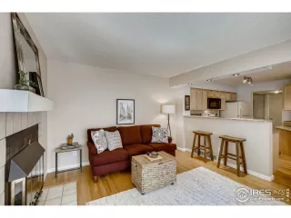 Photo #2: 950790 Listing