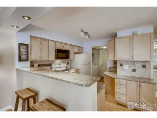 Photo #4: 950790 Listing