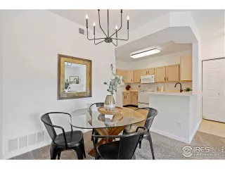 Photo #4: 950794 Listing