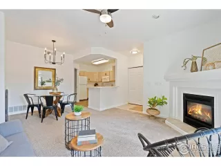 Photo #5: 950794 Listing