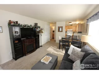 Photo #3: 950816 Listing