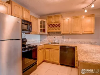 Photo #4: 950820 Listing 