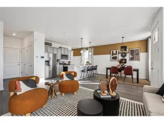 Photo #6: 9509150 Listing