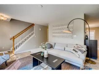 Photo #4: 950933 Listing