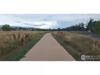 Photo #5: 950946 Listing