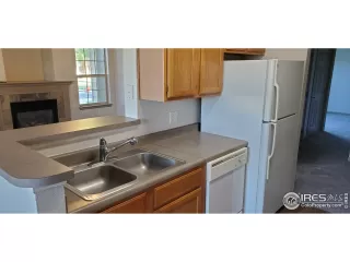 Photo #6: 950946 Listing