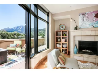 Photo #4: 950951 Listing