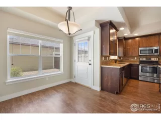 Photo #4: 950955 Listing