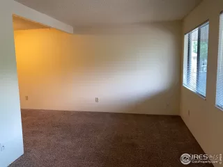 Photo #4: 951054 Listing