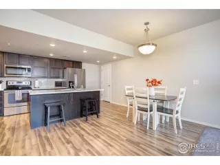 Photo #3: 951063 Listing