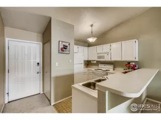 Photo #5: 951097 Listing 