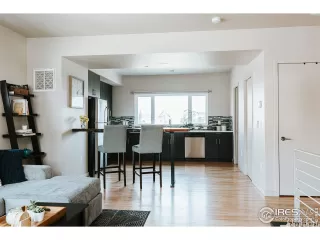 Photo #6: 951135 Listing