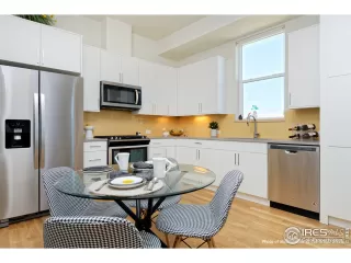 Photo #4: 951144 Listing 