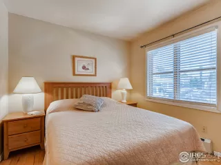 Photo #6: 951152 Listing 