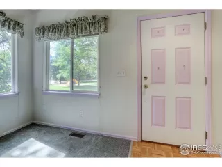 Photo #3: 951168 Listing