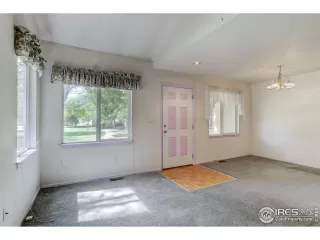 Photo #4: 951168 Listing