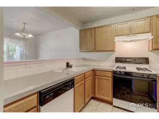 Photo #6: 951168 Listing