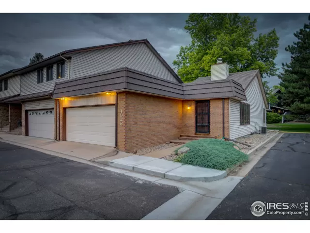 MLS: 951203 Condo For Sale