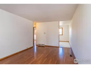 Photo #3: 951228 Listing