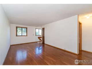 Photo #4: 951228 Listing