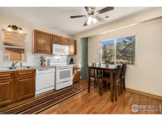 Photo #6: 951273 Listing