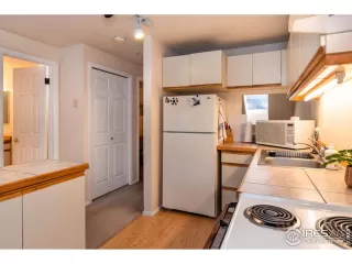 Photo #5: 951295 Listing 