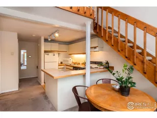 Photo #6: 951295 Listing 