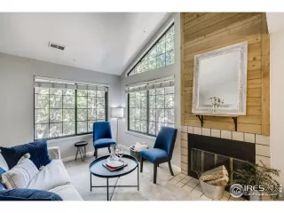 Photo #4: 951366 Listing