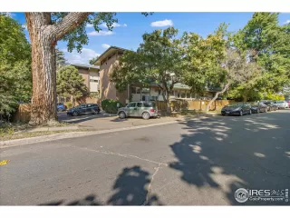 Photo #2: 951367 Listing