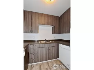 Photo #6: 951368 Listing