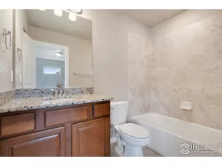 Photo #6: 951436 Listing