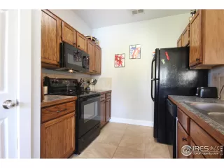 Photo #3: 951440 Listing