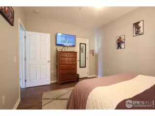 Photo #5: 951440 Listing