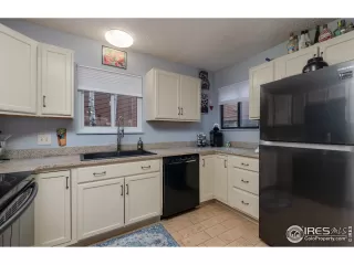 Photo #3: 951466 Listing