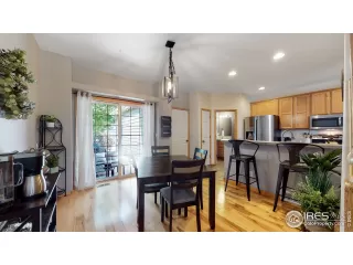 Photo #5: 951472 Listing 