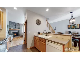 Photo #6: 951472 Listing 