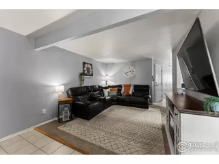 Photo #5: 951482 Listing