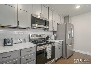 Photo #4: 951564 Listing