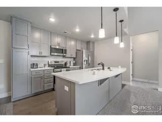 Photo #6: 951564 Listing