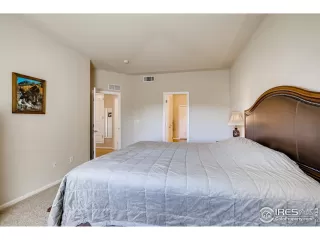 Photo #5: 951571 Listing