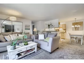 Photo #4: 951583 Listing 